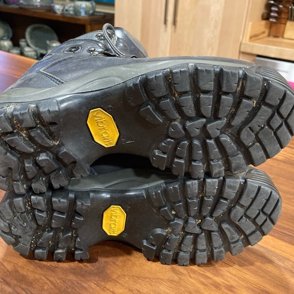 Merrell Leather Hiking boots 🥾 size 6 black - Picture 5 of 5